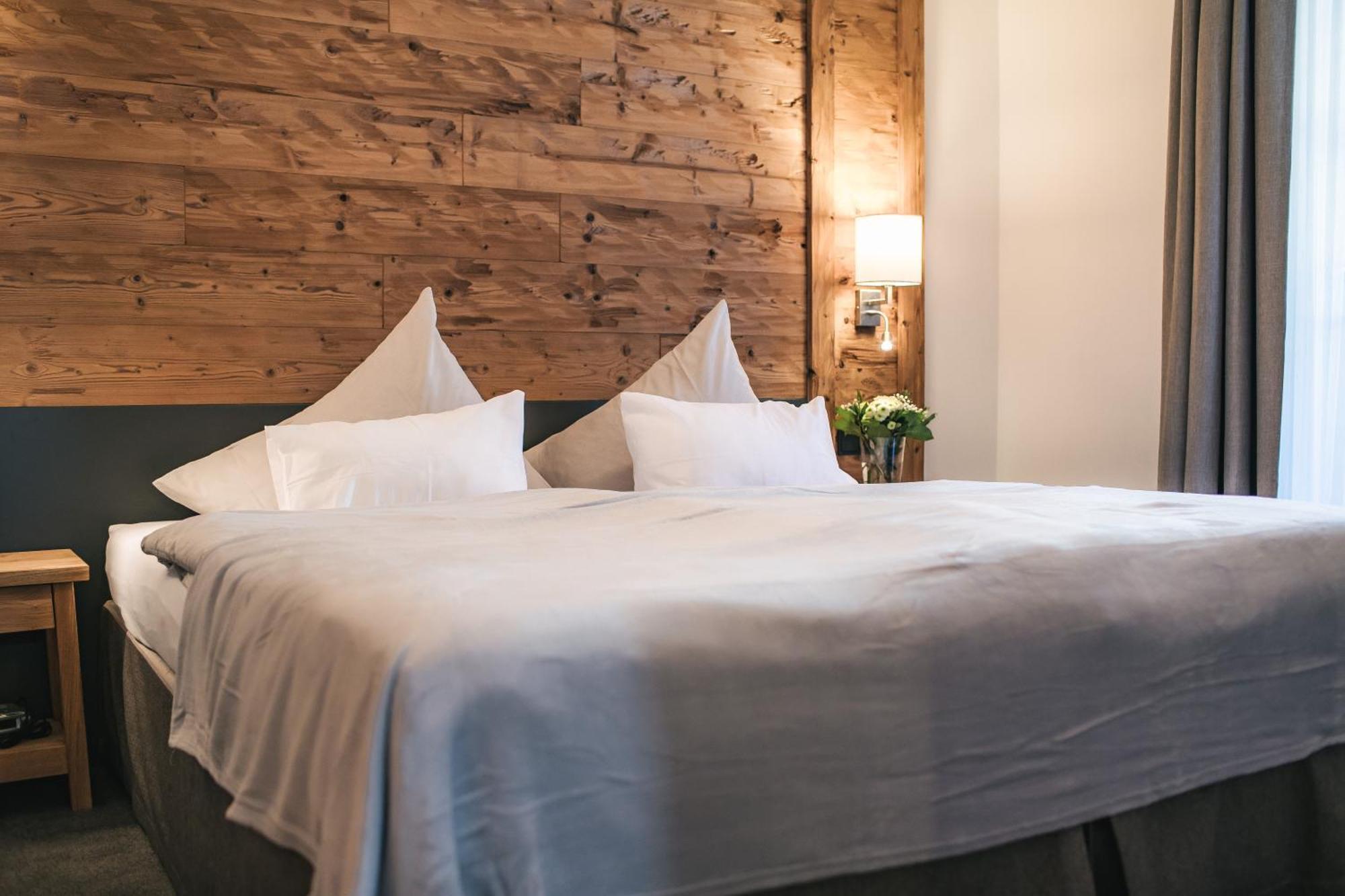 Arlen Lodge Hotel Inkl Premium Karte Im Sommer Sankt Anton am Arlberg Ngoại thất bức ảnh